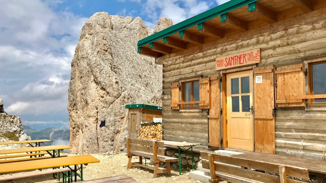 山上沒住的也沒好吃的?帶大家看看國外山屋可以豪華到什么地步