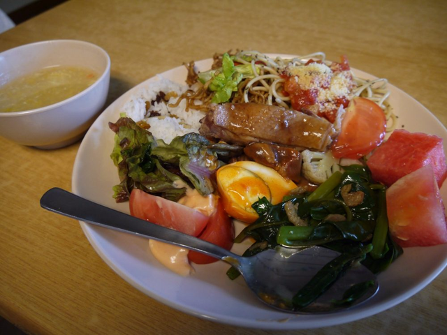 山上沒住的也沒好吃的?帶大家看看國外山屋可以豪華到什么地步