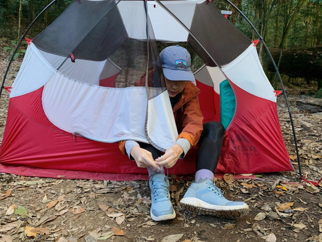 文藝青年和露營玩家喜歡的美國品牌Teva,除了涼鞋還有徒步鞋可以穿