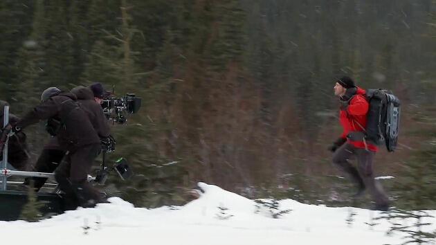 Arc’teryx始祖鳥最強(qiáng)沖鋒衣,諜影重重主角都穿的頂級(jí)戶外品牌