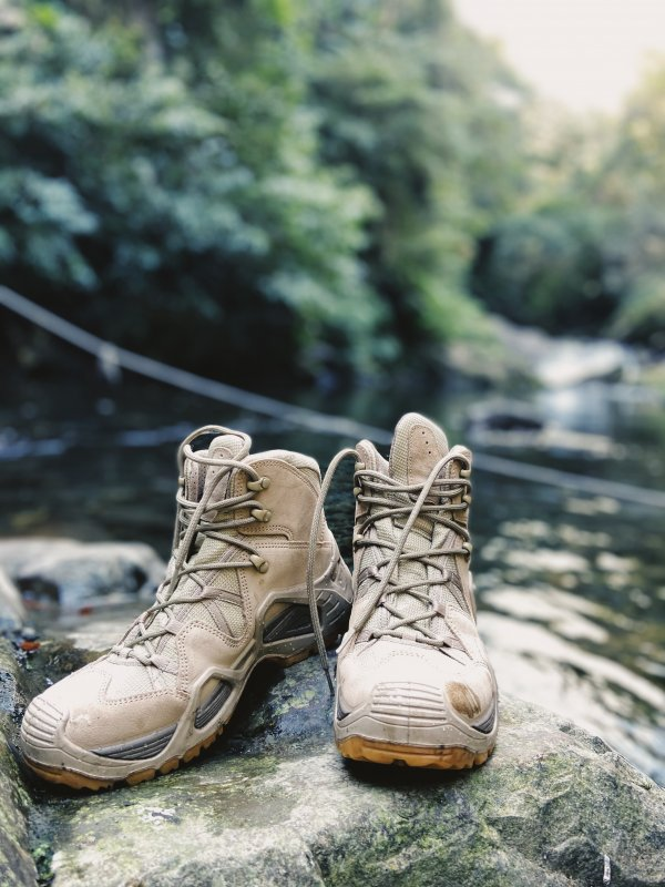 美國特種部隊都愛穿的LOWA軍靴，戶外開箱實測告訴你