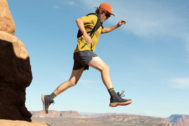 想買登山鞋？KEEN的這款新鞋令你徒步登山更輕松