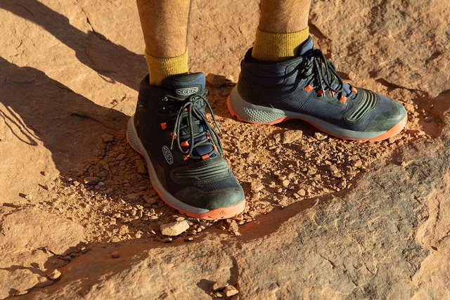 想買登山鞋?KEEN的這款新鞋令你徒步登山更輕松