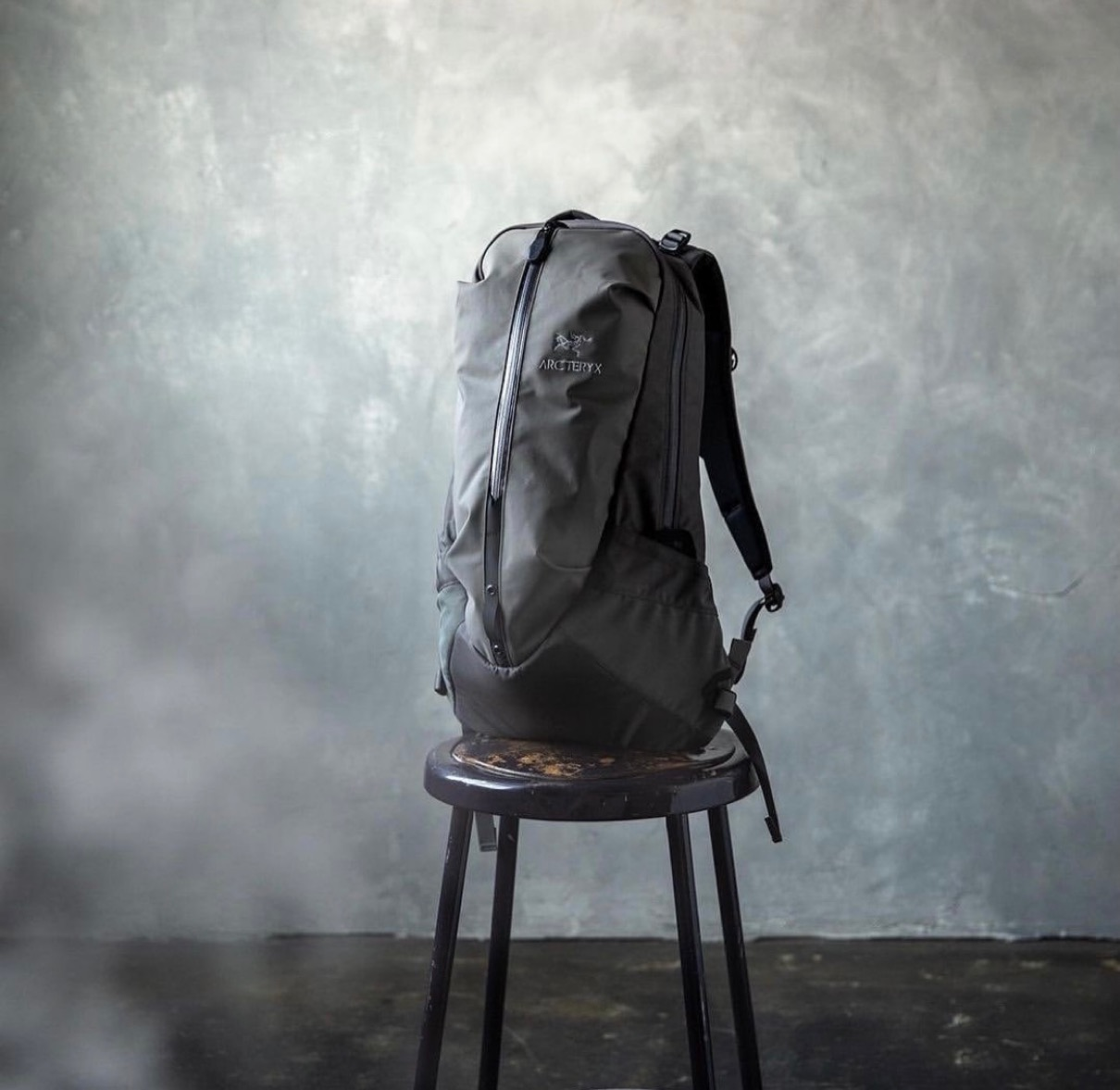 始祖鳥Arc’teryx全新聯(lián)名款登場,經(jīng)典外套以及多種背包