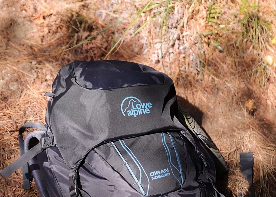 花了1000多買了個(gè)Lowe alpine登山包,有經(jīng)驗(yàn)的來看看值不值