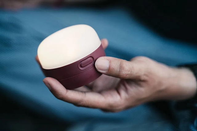 野營(yíng)用的營(yíng)地?zé)敉扑],比巴掌小的營(yíng)地?zé)糇屇惆压饬嘀? width=