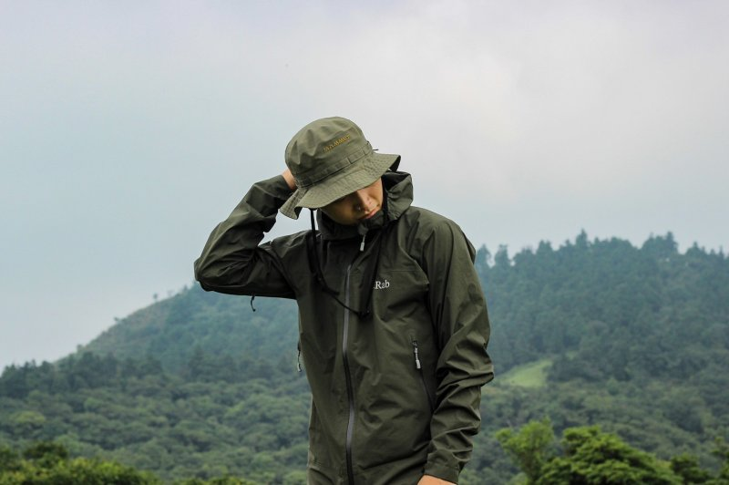 山里的天氣說變就變,穿著Rab品牌“洋蔥式多層穿衣法”用起來