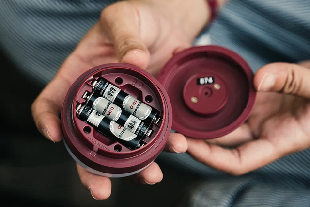 野營(yíng)用的營(yíng)地?zé)敉扑],比巴掌小的營(yíng)地?zé)糇屇惆压饬嘀? width=