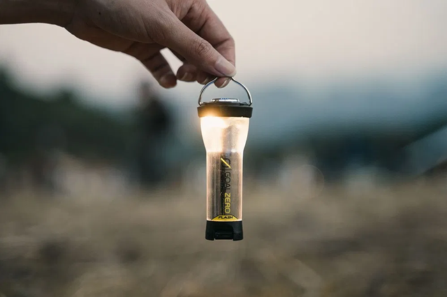 野營(yíng)用的營(yíng)地?zé)敉扑],比巴掌小的營(yíng)地?zé)糇屇惆压饬嘀? width=