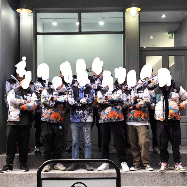 你也有一件羽絨服嗎?今年冬天滿大街都是穿The North Face北面的