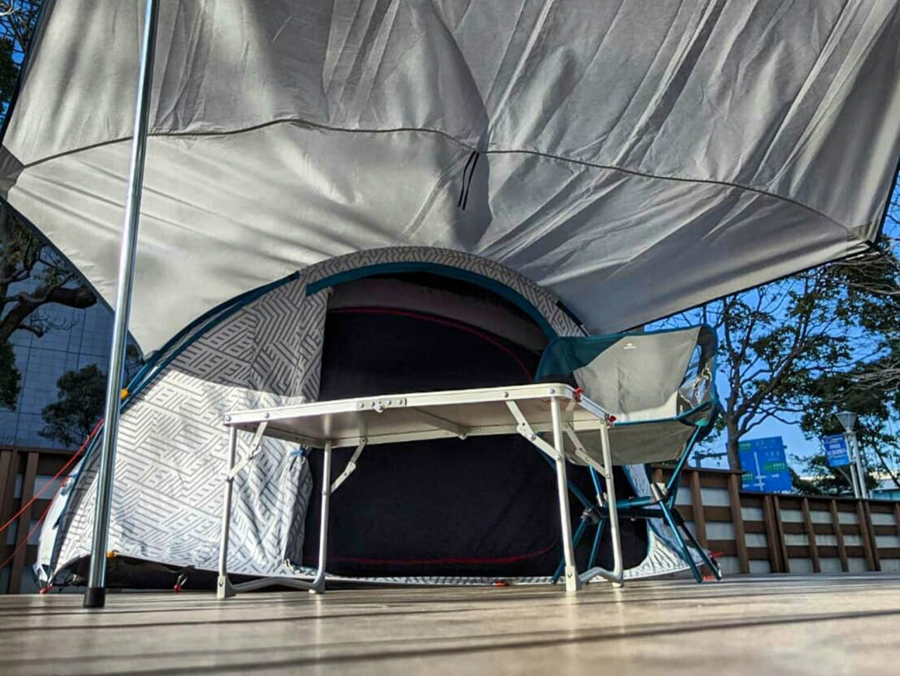 10件迪卡儂幾百塊錢以下能買到的露營裝備，網友推薦營燈、天幕