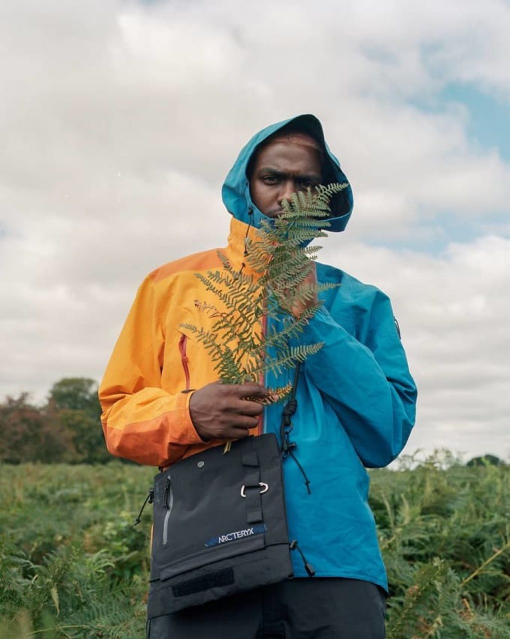 回收穿舊了的始祖鳥Arc'teryx外套，這家公司再做出新衣服上線就售罄了