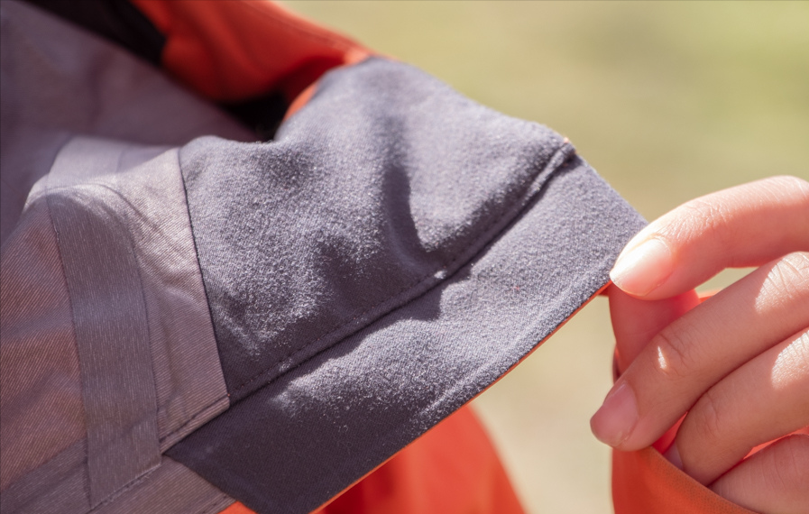 這個來自北歐的老人頭Norr?na也是頂級品牌,想買沖鋒衣的了解下