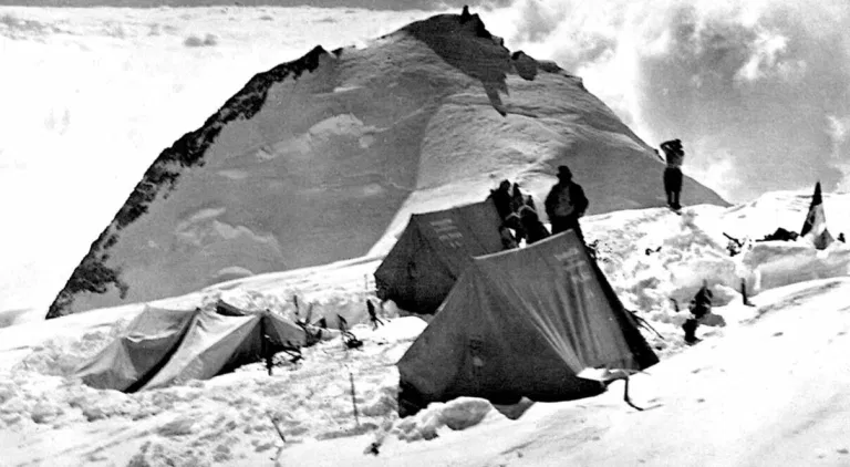 1934年奪走9條人命，世界上最危險最難攀登的山峰之一的南迦帕爾巴特峰