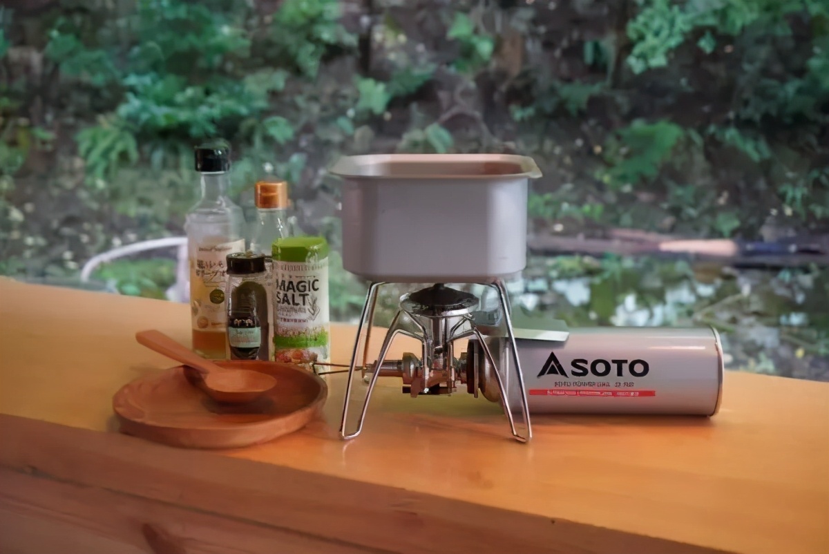 推薦幾款展現格調的露營裝備,瑞典煮飯神器、韓國超輕量戶外椅