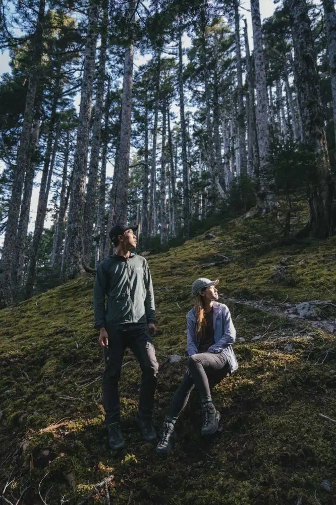 這款衣服是軟殼又是風(fēng)衣,一件遠比你想象的功能更強大的Mountain Hardwear山浩外套