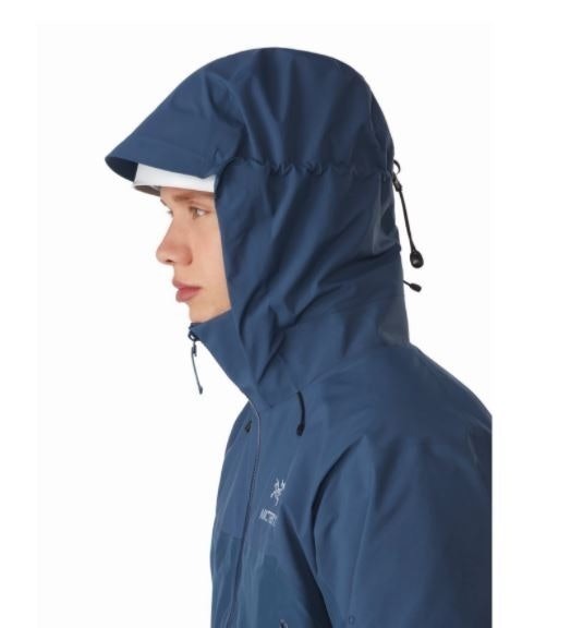 頂級戶外品牌Arc'teryx始祖鳥人氣排行榜推薦，萬一哪天要買呢