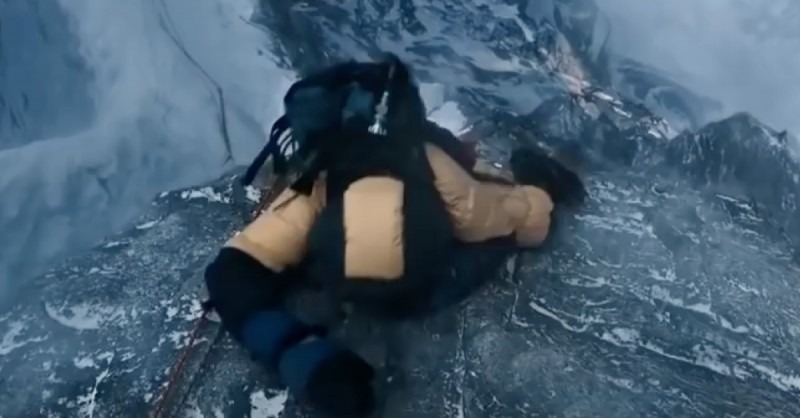 親歷人類1996年攀登珠峰史上最慘烈山難的24小時(shí),幸存者講述背后的故事