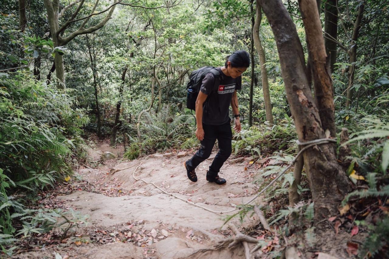 穿著AKU徒步鞋去爬石頭,一個來自意大利的戶外品牌