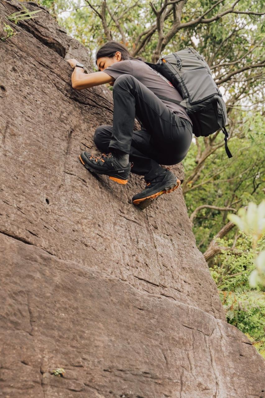 穿著AKU徒步鞋去爬石頭,一個來自意大利的戶外品牌