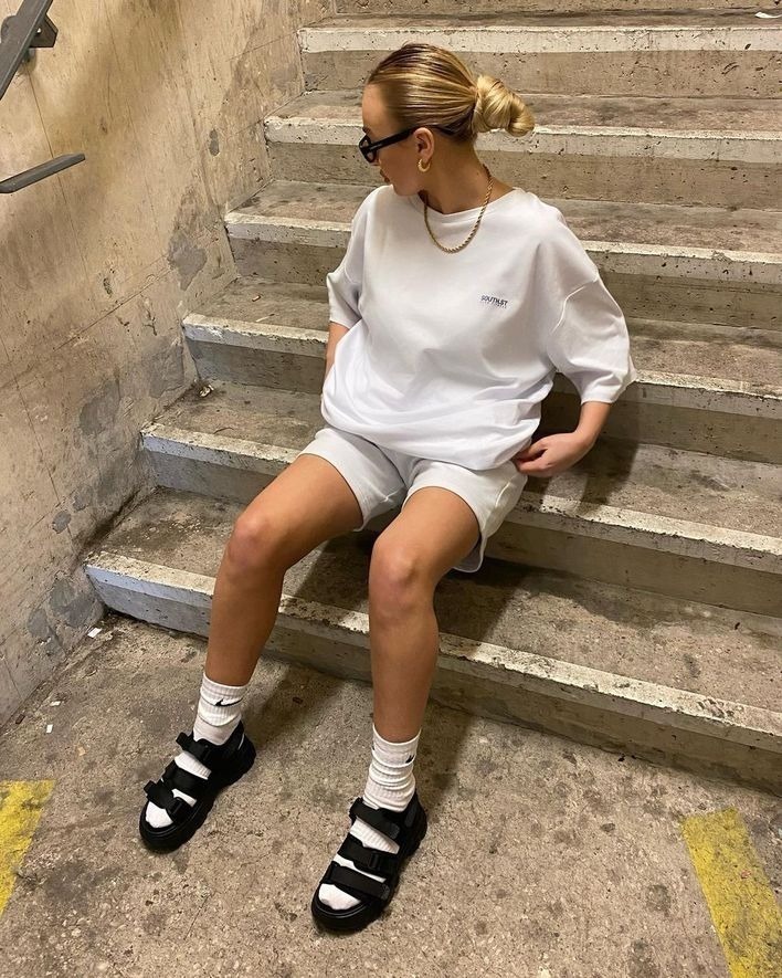 推薦這些運動涼鞋品牌,TEVA、KEEN、CHACO好穿還顯高