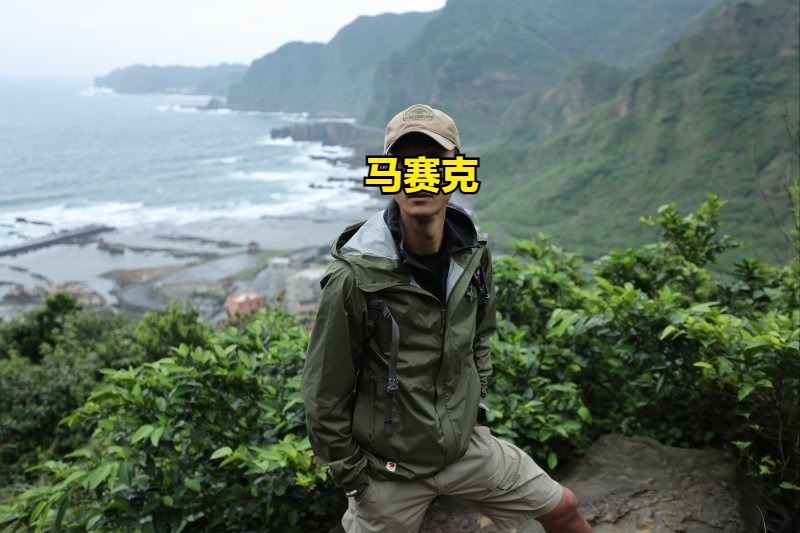 瑞典北極狐Fjallraven沖鋒衣實測，戶外徒步下雨騎車穿它沒錯