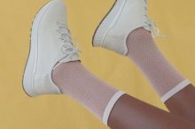 戶外運動品牌小白鞋推薦，這些品牌除了舒適之外還可以上山下海