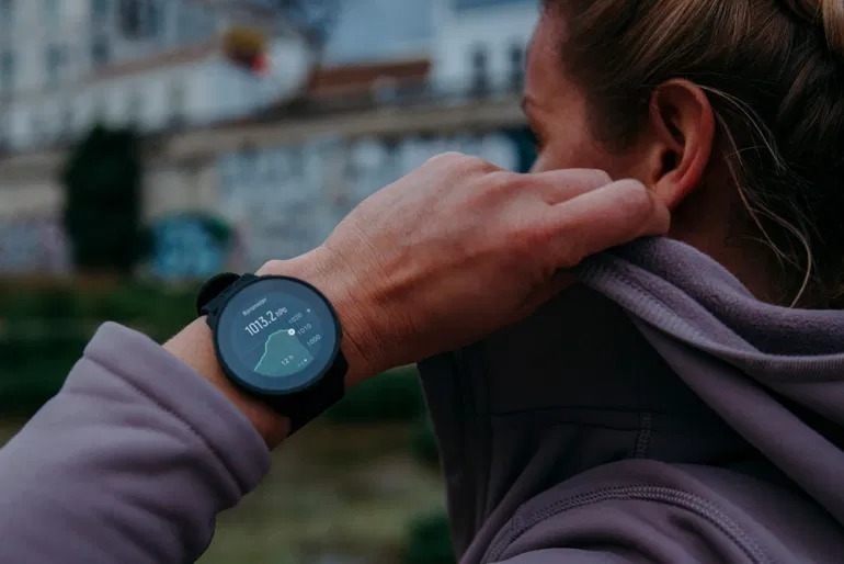 支持80種運動、僅52克超輕戶外手表松拓Suunto 9 Peak問世