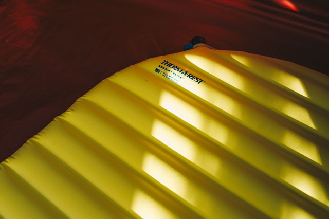 如何選戶外睡墊? Therm-a-Rest充氣睡墊露營實測