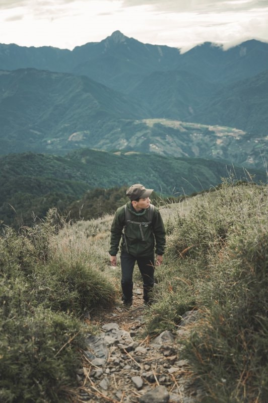 實測火彩棍Haglofs防水外套,攝影師推薦適合戶外和日常穿搭的沖鋒衣