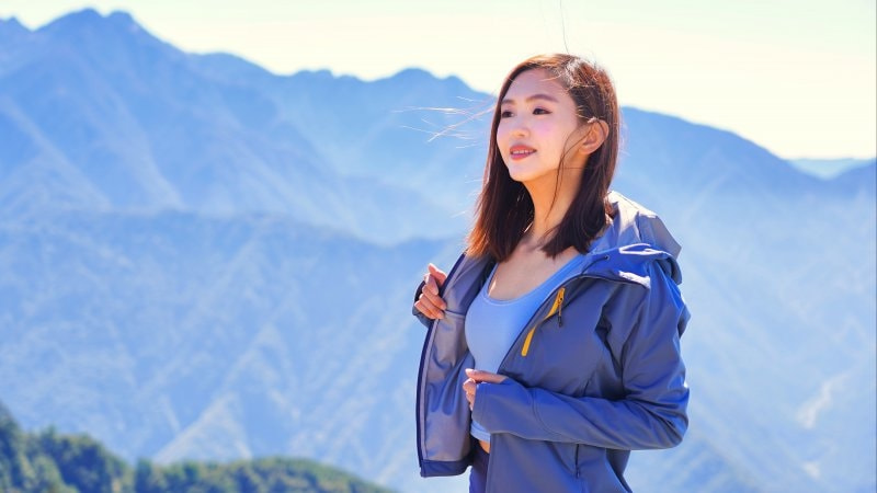 穿著迪卡儂丟臉嗎?選了一件迪卡儂軟殼外套來評測