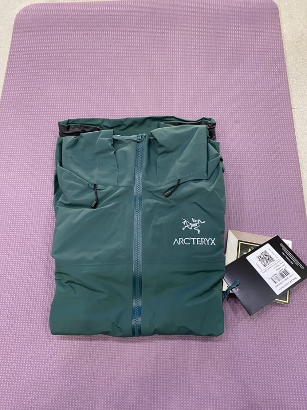 Arc’teyx始祖鳥沖鋒衣為啥可以防水透氣?比你想象的功能更強大