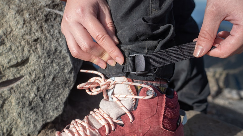 女生去爬山應(yīng)該穿緊身運動褲? 這件Fj?llr?ven北極狐登山褲好看還實用