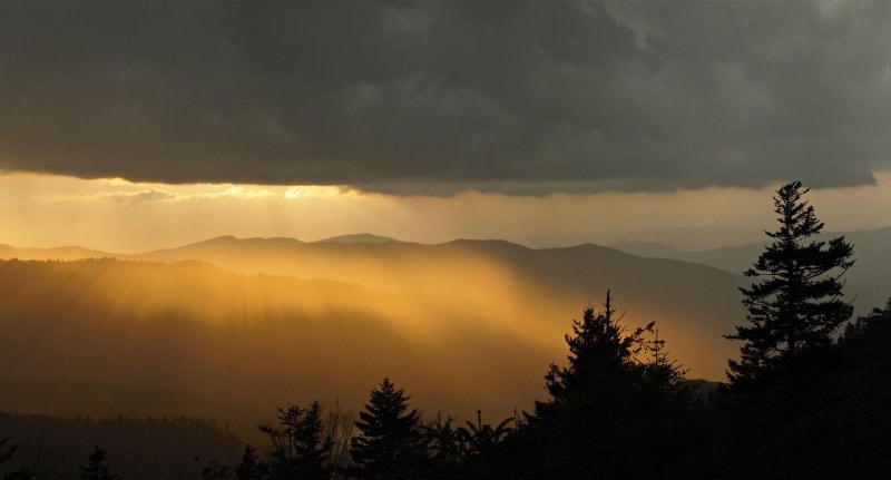 世界級十二條經典徒步旅行路線，你都走過幾條