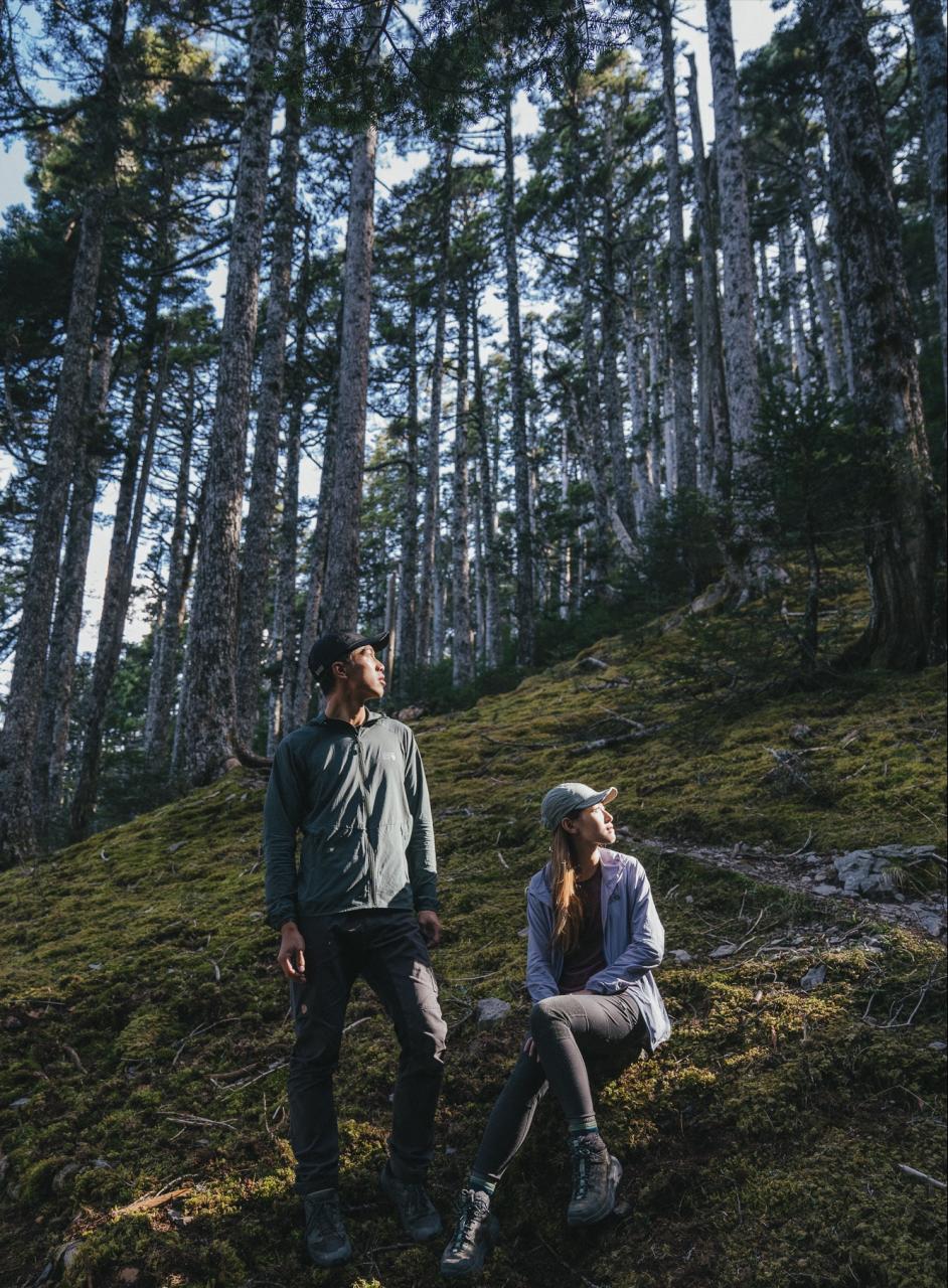 是軟殼還是風(fēng)衣？MOUNTAIN HARDWEAR山浩這件衣服值得入手