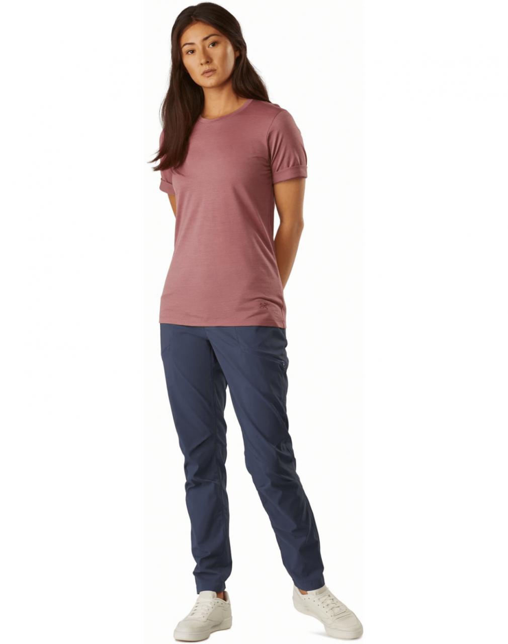 爬山徒步時穿的登山褲該怎么選？不妨從這幾個方面考慮