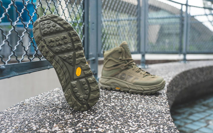 還在穿老土的登山鞋?當(dāng)下最熱門的HOKA ONE ONE開箱