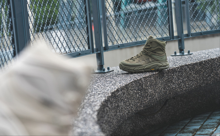 還在穿老土的登山鞋?當(dāng)下最熱門的HOKA ONE ONE開箱