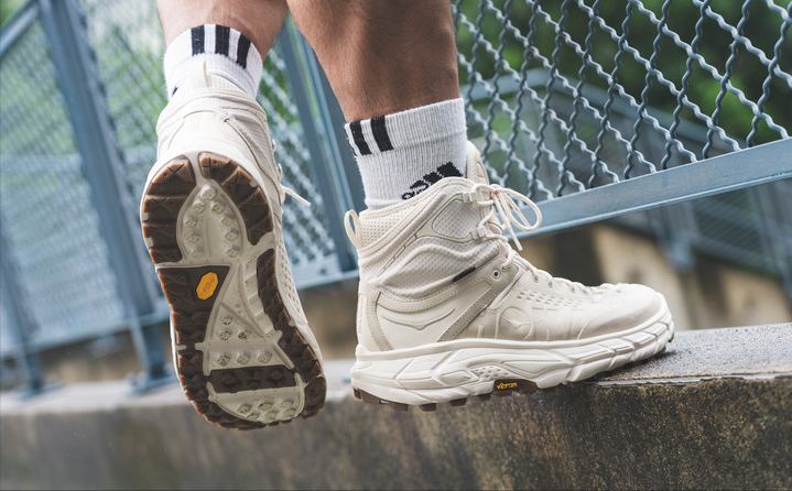 還在穿老土的登山鞋?當(dāng)下最熱門的HOKA ONE ONE開箱
