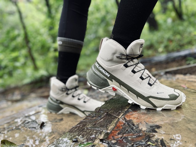 登山鞋又丑又老土？那一定是因為你沒穿過Salomon薩洛蒙登山鞋