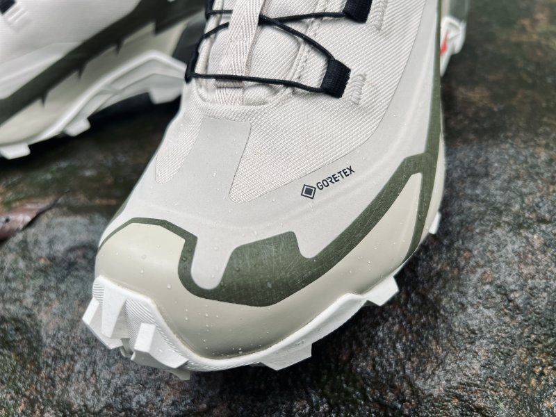 登山鞋又丑又老土？那一定是因為你沒穿過Salomon薩洛蒙登山鞋