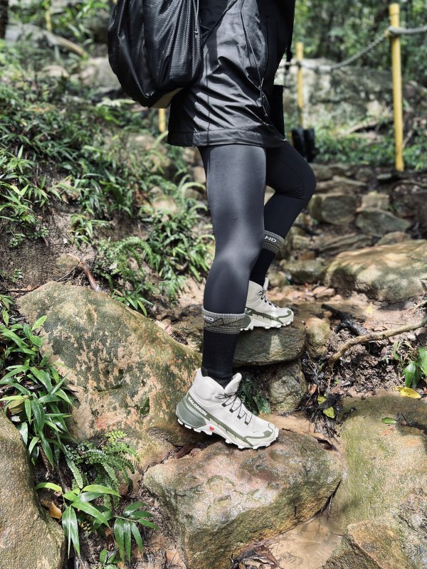 登山鞋又丑又老土？那一定是因為你沒穿過Salomon薩洛蒙登山鞋