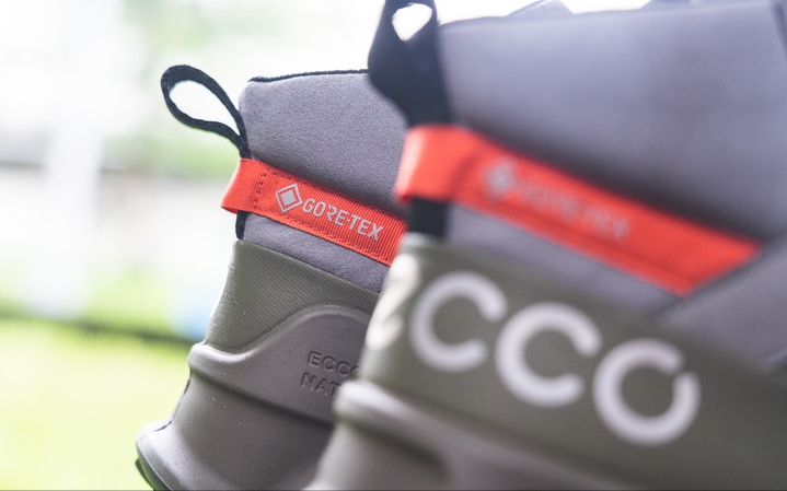 開箱ecco愛步戶外徒步鞋，又輕又穩，還很防水
