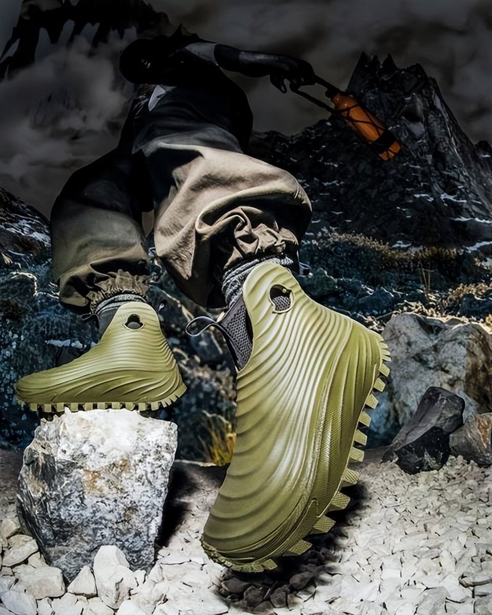 盟可睞MONCLER發布全新TRAILGRIP鞋履系列