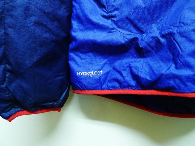 英國戶外品牌Berghaus里的一款超輕又理想的戶外保暖外套