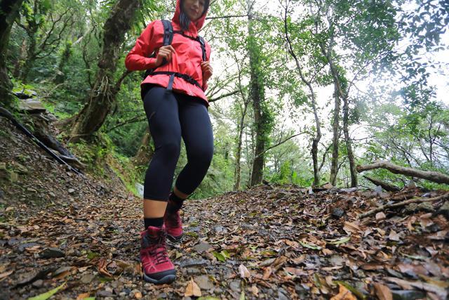 女孩的戶外輕旅行，女性專屬Merrell Siren Q2戶外鞋體驗