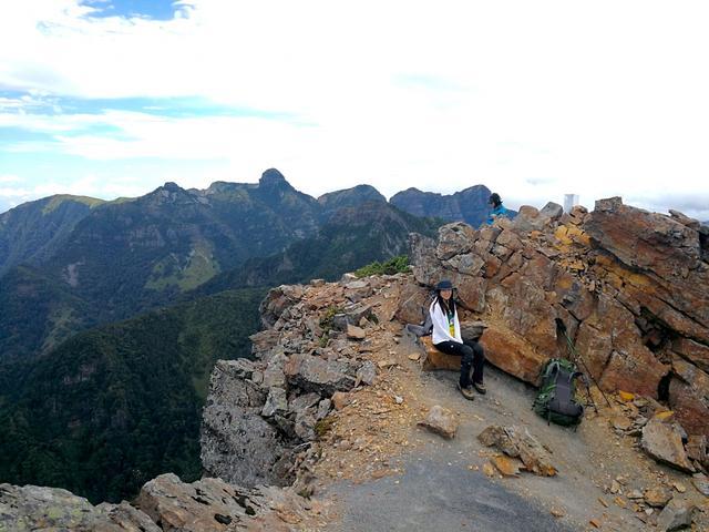 4e7b047e948d46d086f7ff1459b3c88e 4e7b047e948d46d086f7ff1459b3c88e