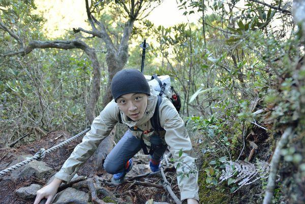 來自瑞典的戶外品牌,北極狐風衣外套Fjall Raven實穿心得 來自瑞典的戶外品牌,北極狐風衣外套Fjall Raven實穿心得