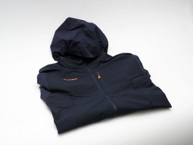 難以置信的靈活舒適，猛犸象艾格系列軟殼外套