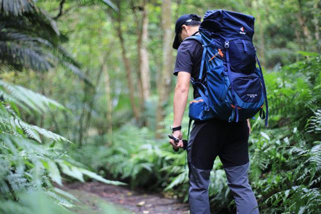 戶外背包測評，精簡淬煉下產(chǎn)物Deuter多特輕量化背包